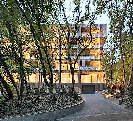 Umani & Отель
